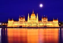 ハンガリー議事堂夜